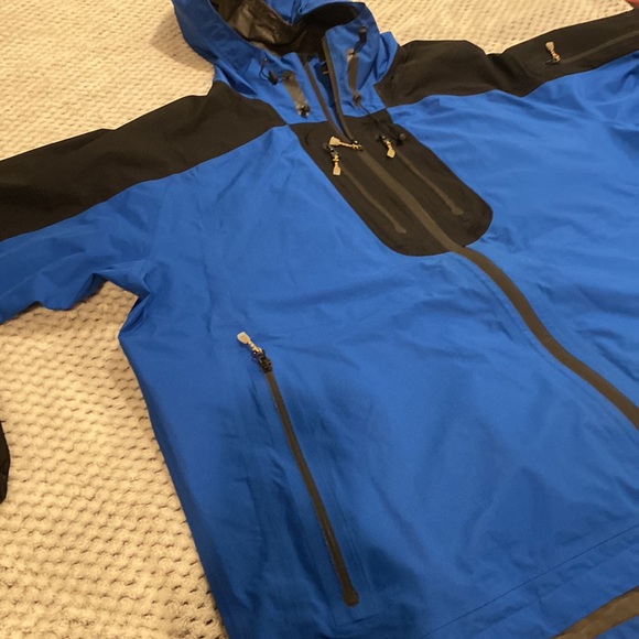 Cabela’s 2XL TALL water resistant jacket - Picture 4 of 10